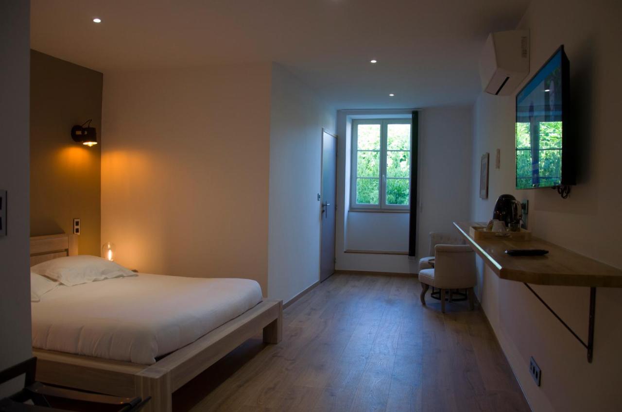 Aux Platanes Hotel Poligny  Exterior foto